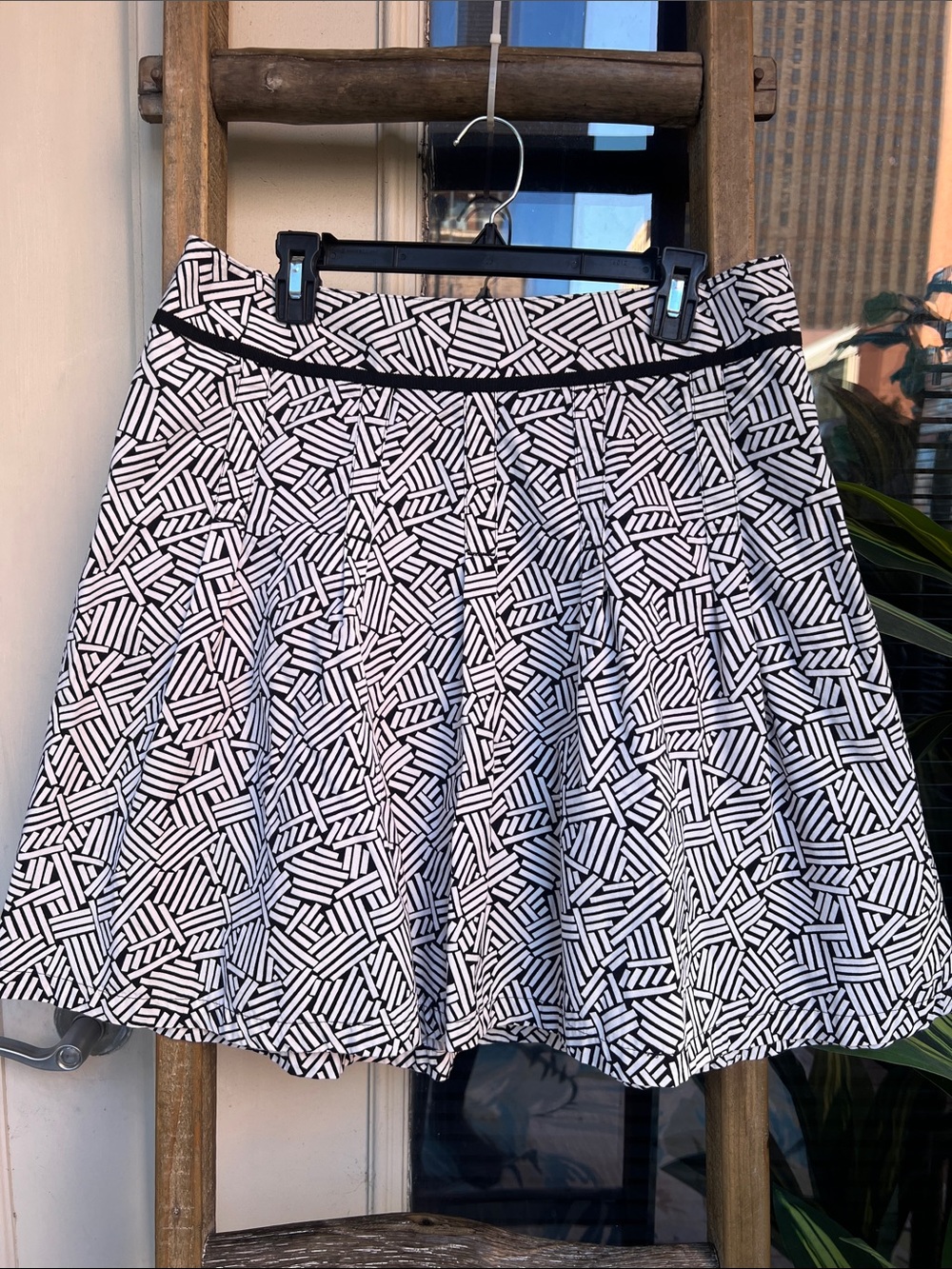 LOFT Black and White Printed Skater Skirt